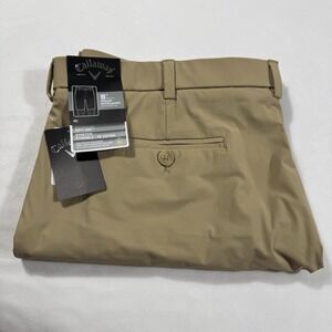 Callaway Shorts Men‎ 40 Khaki Chinchilla Moisture Wicking Stretch Lightweight 9"
